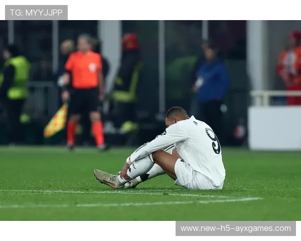 姆巴佩灵巧扣球制造巨大空间